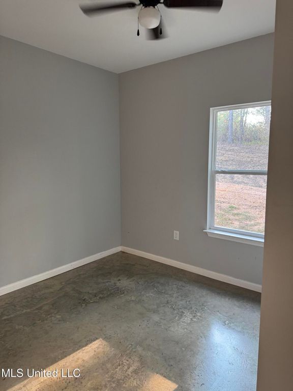 549 S Ridge Road, Sarah, MS 38665 — photo 4