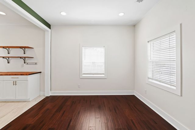 102 Shelby St, Old Hickory, TN 37138