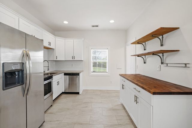 102 Shelby St, Old Hickory, TN 37138