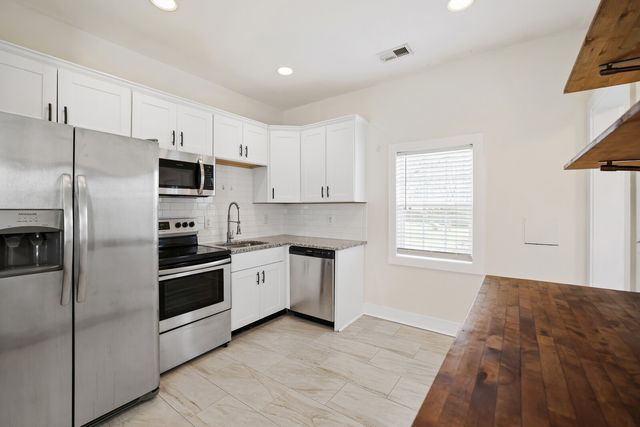 102 Shelby St, Old Hickory, TN 37138