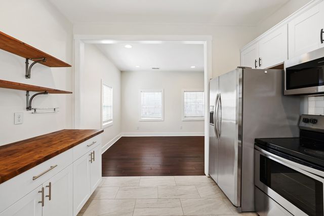 102 Shelby St, Old Hickory, TN 37138