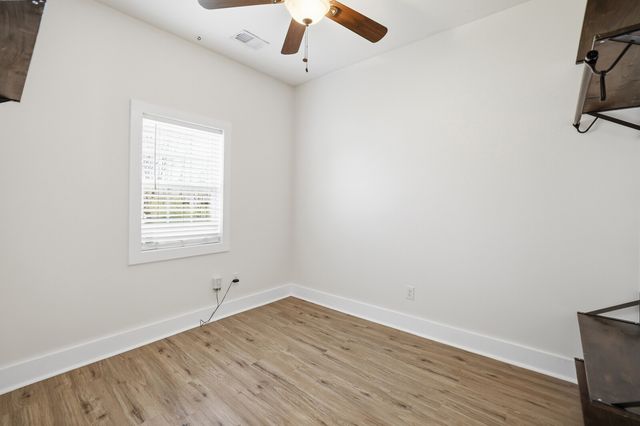 102 Shelby St, Old Hickory, TN 37138