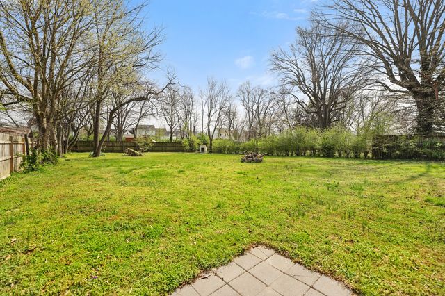 102 Shelby St, Old Hickory, TN 37138