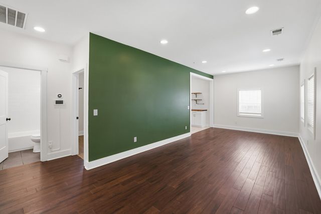 102 Shelby St, Old Hickory, TN 37138