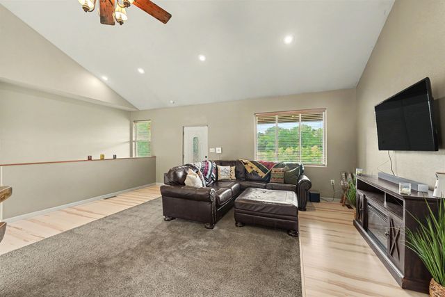 80 Ash, Bennington, KS 67422