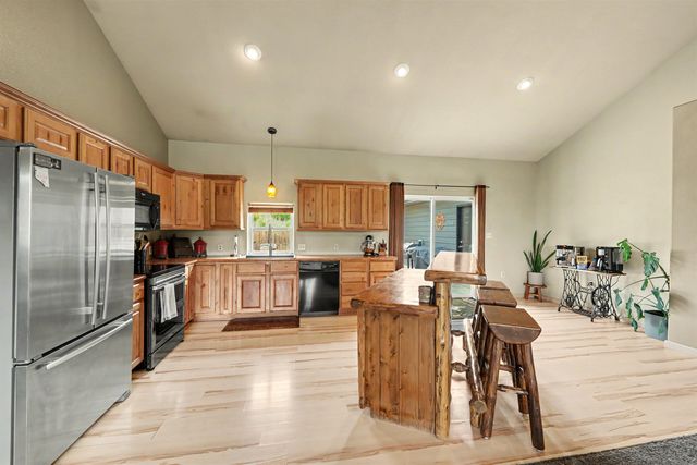 80 Ash, Bennington, KS 67422