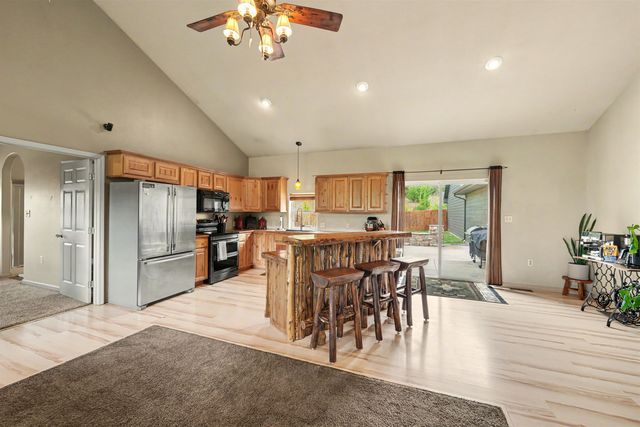 80 Ash, Bennington, KS 67422