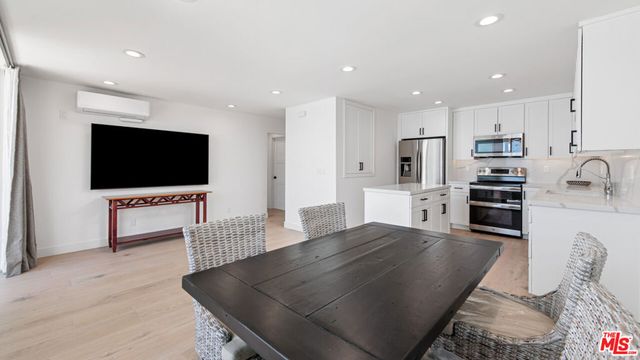 11964 Whalers Lane, Malibu, CA 90265