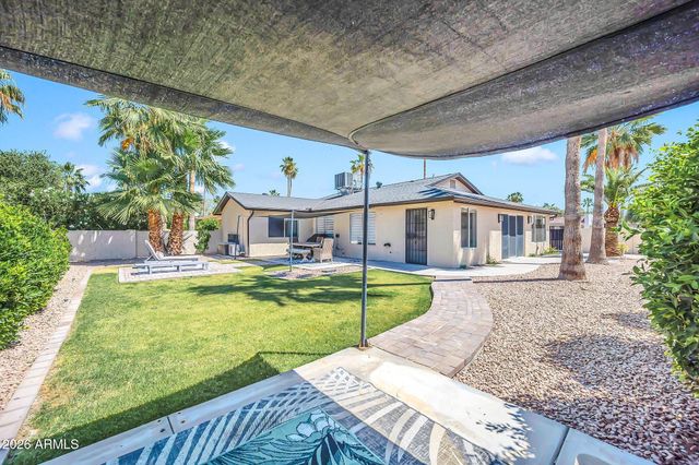 26410 S NEW TOWN Drive, Sun Lakes, AZ 85248