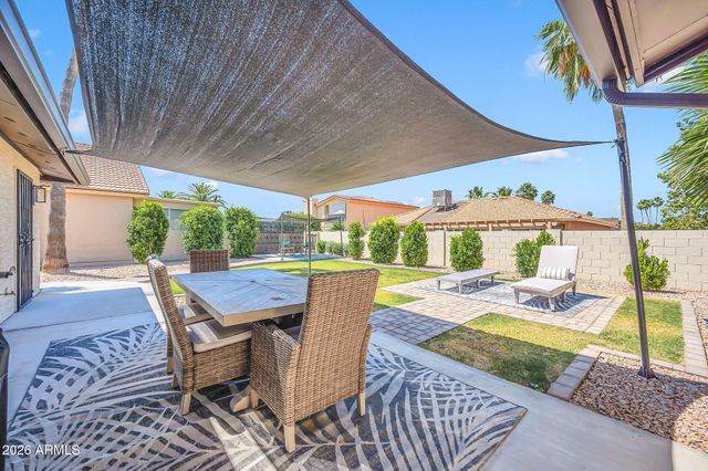 26410 S NEW TOWN Drive, Sun Lakes, AZ 85248