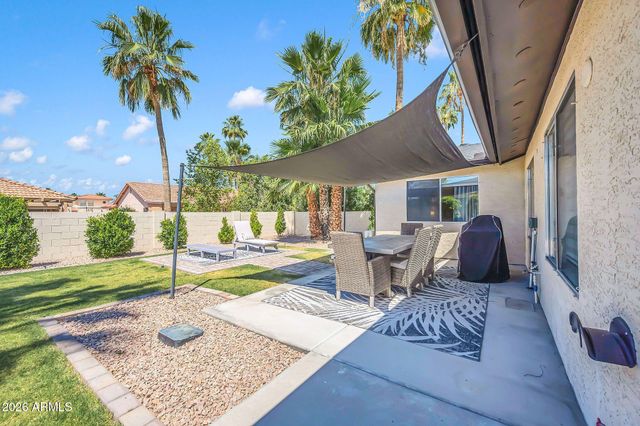 26410 S NEW TOWN Drive, Sun Lakes, AZ 85248
