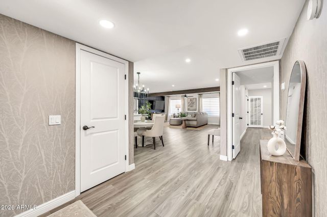 26410 S NEW TOWN Drive, Sun Lakes, AZ 85248