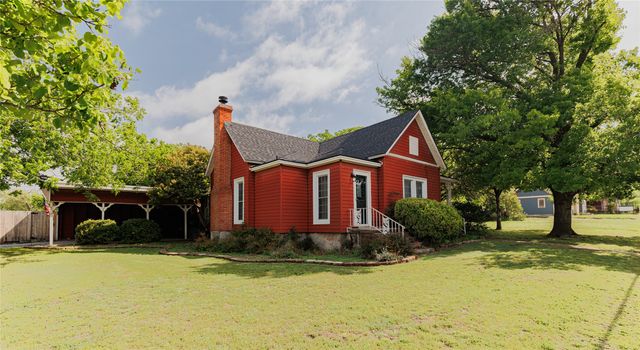 510 W Walnut Street, Decatur, TX 76234