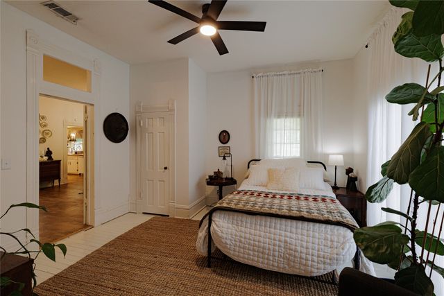 510 W Walnut Street, Decatur, TX 76234
