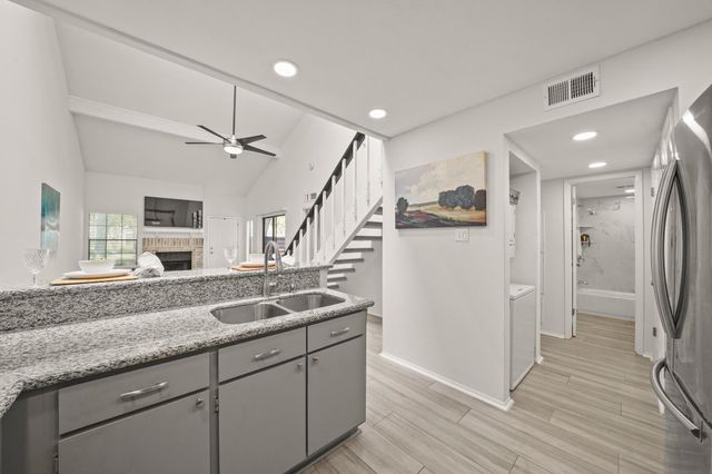 2611 Grants Lake Boulevard 213, Sugar Land, TX 77479