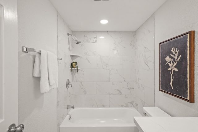 2611 Grants Lake Boulevard 213, Sugar Land, TX 77479