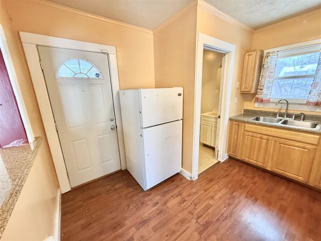 903 Trimble Avenue, Kalamazoo, MI 49048