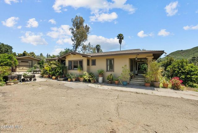 5682 Pine Grove Road, Santa Paula, CA 93060