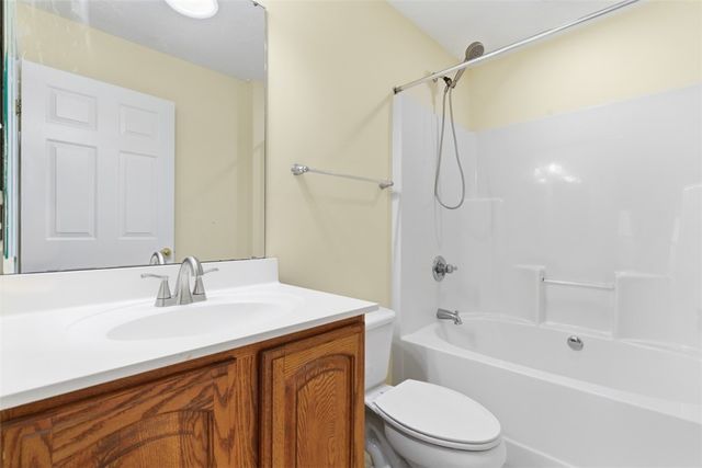 154 Southern Valley Ct, Adams Twp, PA 16046