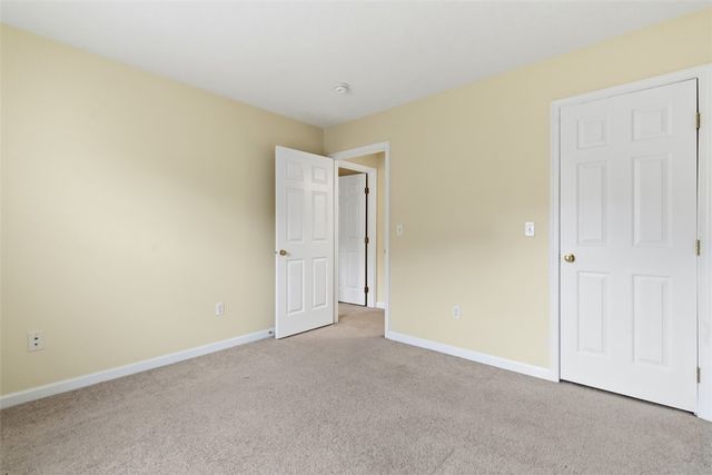 154 Southern Valley Ct, Adams Twp, PA 16046