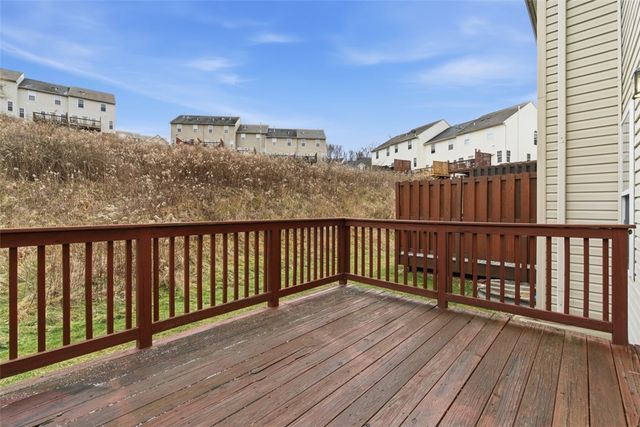 154 Southern Valley Ct, Adams Twp, PA 16046