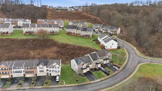 154 Southern Valley Ct, Adams Twp, PA 16046