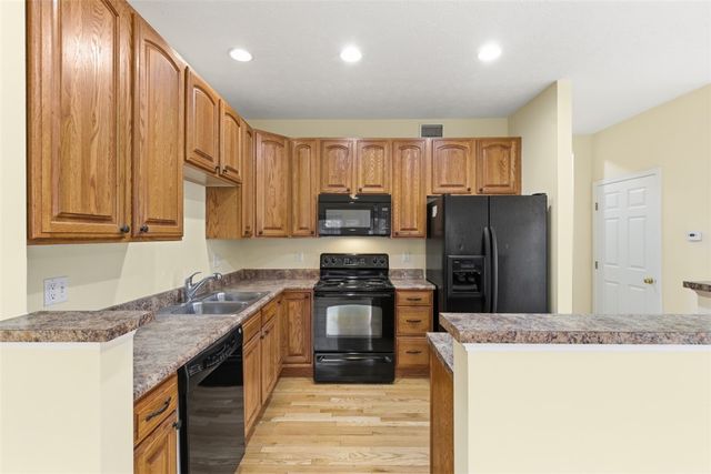 154 Southern Valley Ct, Adams Twp, PA 16046