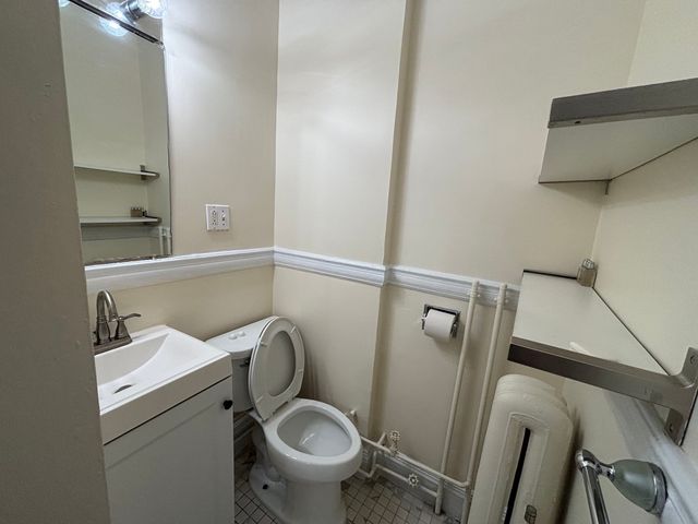 69 Park Dr 22, Boston, MA 02215