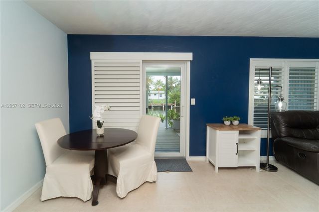 2631 Thomas St, Hollywood, FL 33020