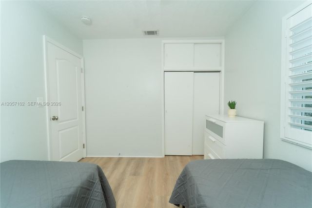 2631 Thomas St, Hollywood, FL 33020