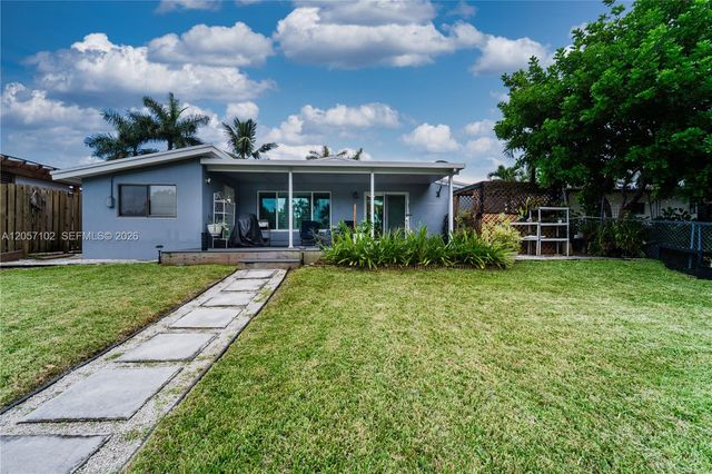 2631 Thomas St, Hollywood, FL 33020