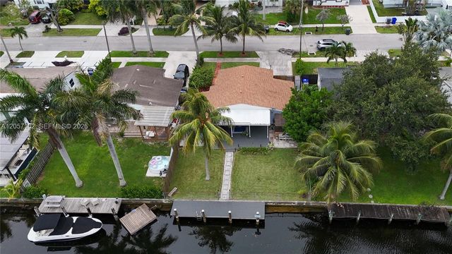 2631 Thomas St, Hollywood, FL 33020