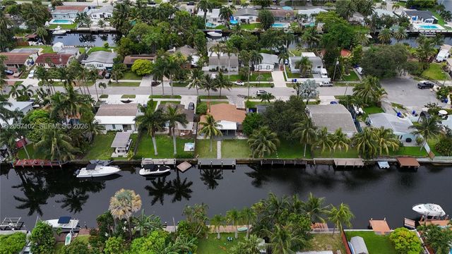 2631 Thomas St, Hollywood, FL 33020