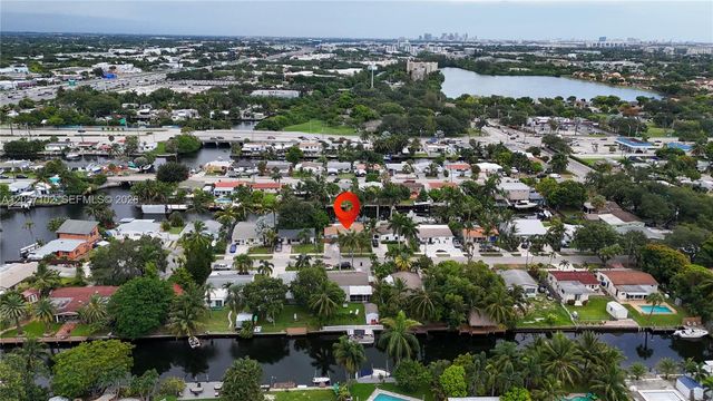 2631 Thomas St, Hollywood, FL 33020