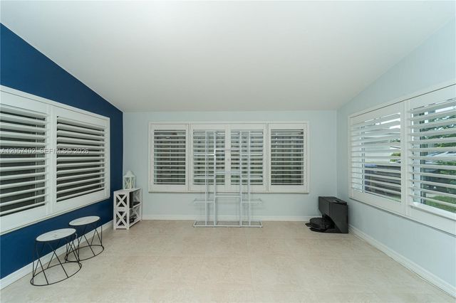 2631 Thomas St, Hollywood, FL 33020