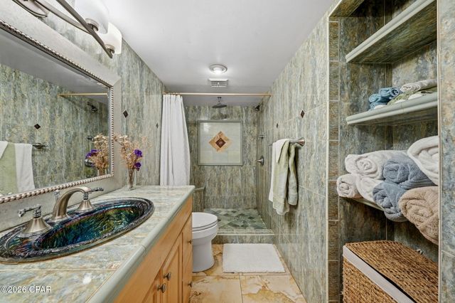 2100 W Beach Drive B202, Panama City, FL 32401