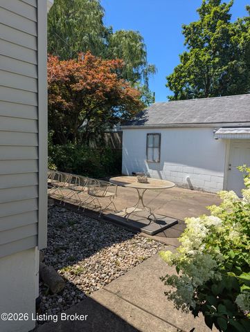900 Lydia St, Louisville, KY 40217