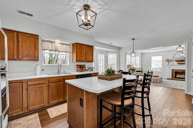 838 Brattleboro Court, Charlotte, NC 28217