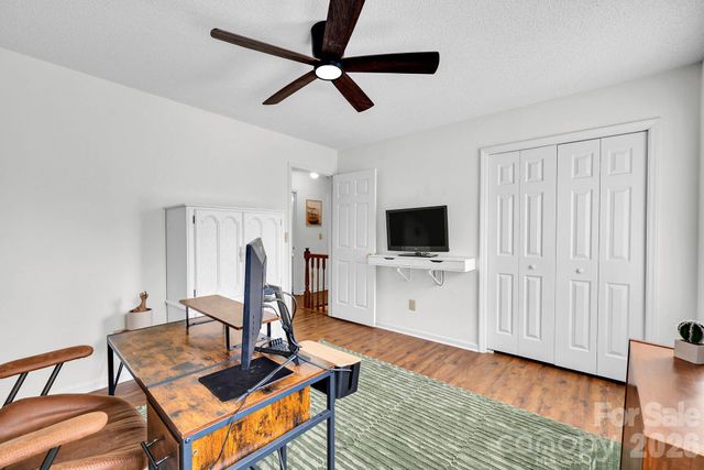 838 Brattleboro Court, Charlotte, NC 28217