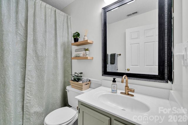 838 Brattleboro Court, Charlotte, NC 28217