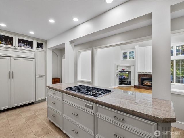 20421 NE 66th Court, Redmond, WA 98053