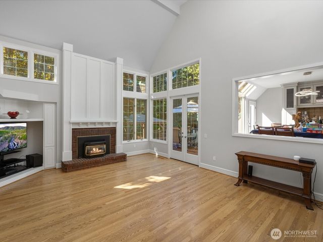 20421 NE 66th Court, Redmond, WA 98053
