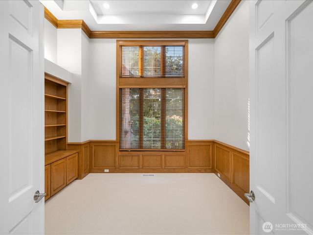 20421 NE 66th Court, Redmond, WA 98053