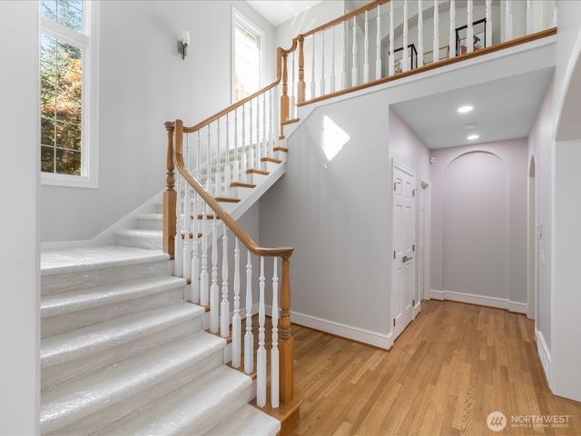 20421 NE 66th Court, Redmond, WA 98053