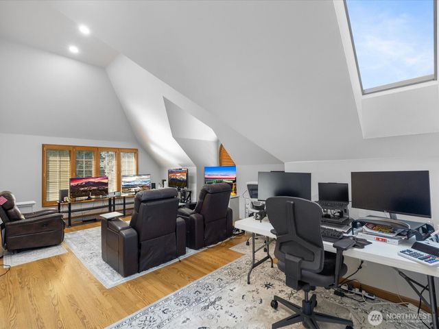 20421 NE 66th Court, Redmond, WA 98053