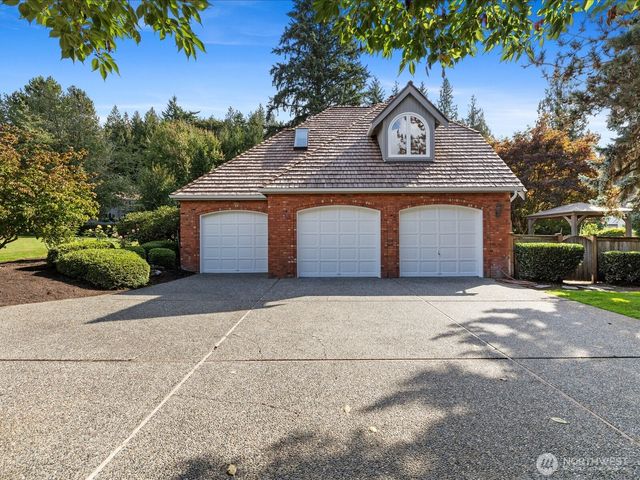 20421 NE 66th Court, Redmond, WA 98053