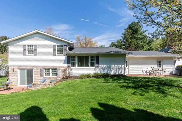 832 WINCHESTER DR, Westminster, MD 21157