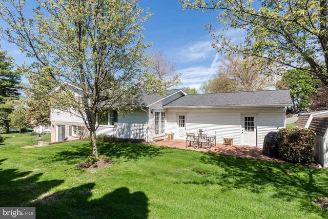 832 WINCHESTER DR, Westminster, MD 21157