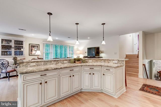832 WINCHESTER DR, Westminster, MD 21157