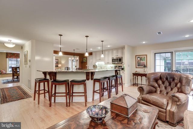 832 WINCHESTER DR, Westminster, MD 21157